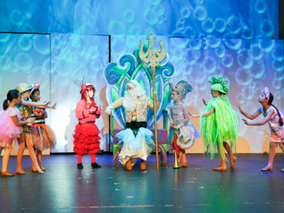 Friday Mermaid Cast_085