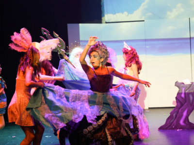 Friday Mermaid Cast_223